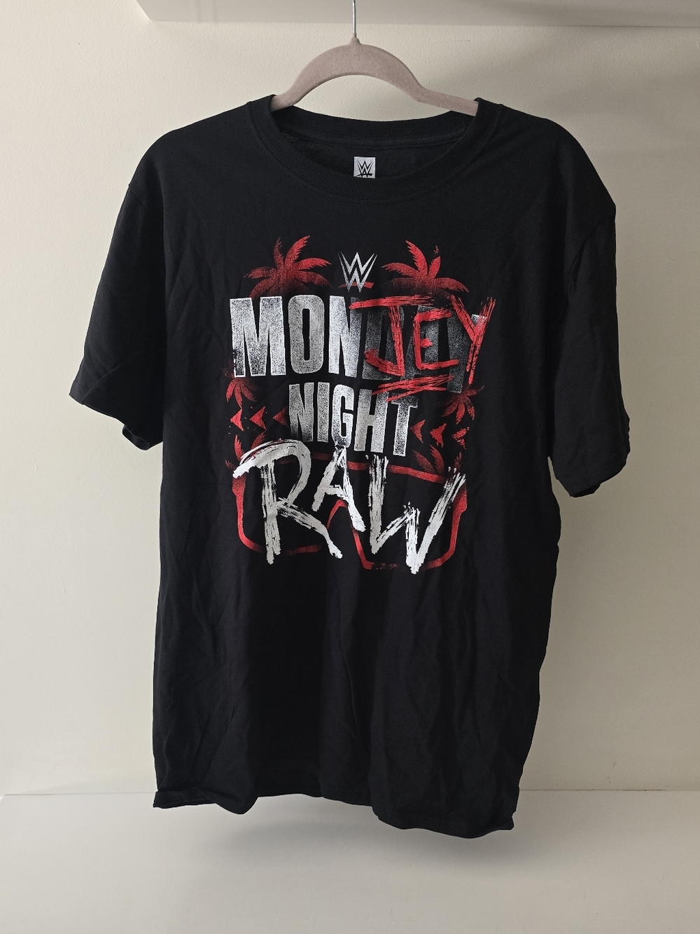 WWE “Monday Night Raw” Graphic Tee Black Size L